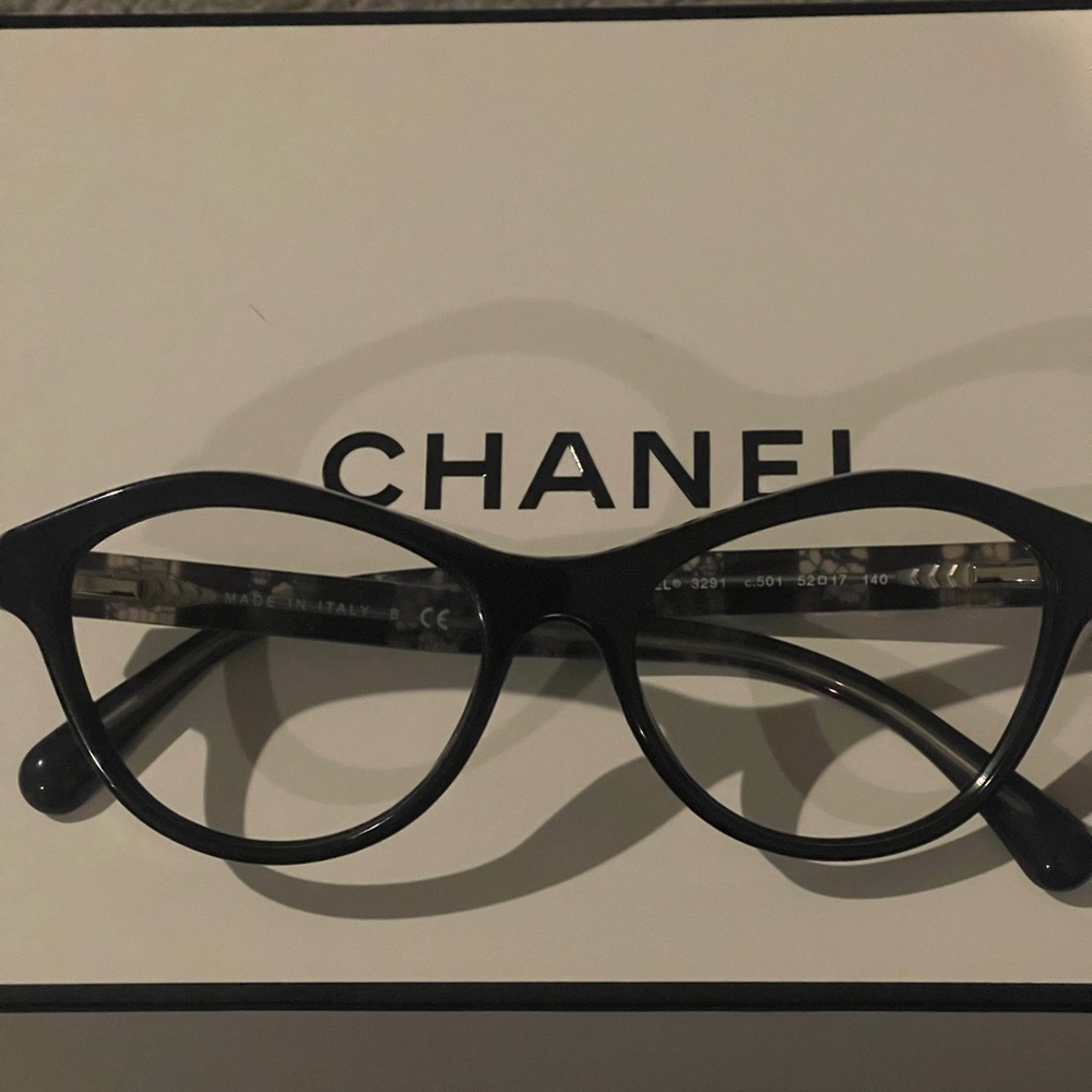 Chanel Optical Frame Authentic - Picture 2 of 8
